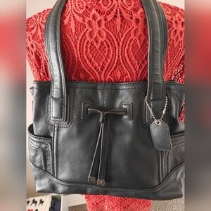Black Leather Drawstring Shoulder Bag Naturalizer